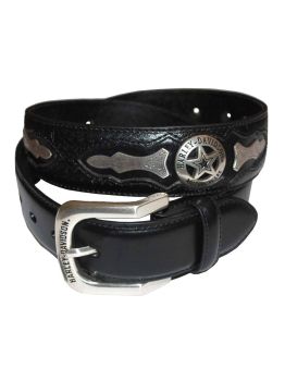 Verfügt über verchromte Westernstern-Conchos und ein Kettendesign! Gürtelschnalle ist austauschbar. Breite: 1 1/2''