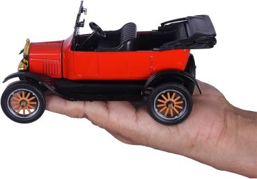 Motormax 1925 Ford Model T Touring Red 1/24 Diecast Model Car